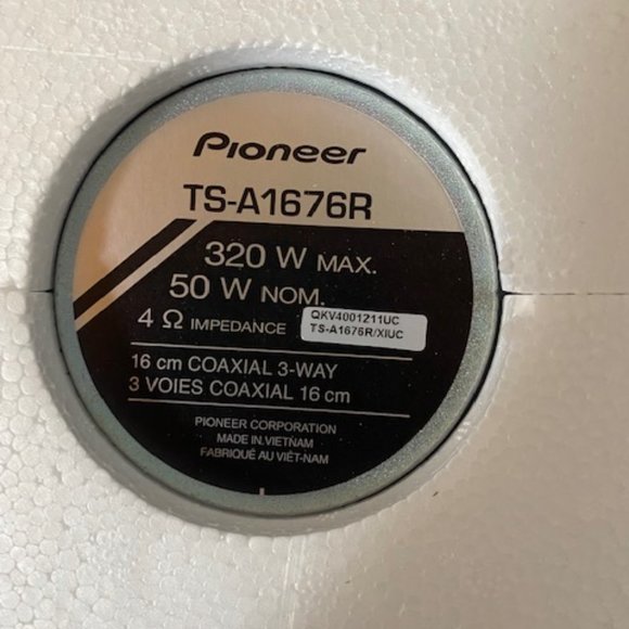 PIONEER TS-A1676R 6.5 Inch 3-Way 320 Watt Car Coaxial Stereo Speakers - Picture 4 of 8